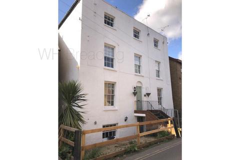 1 bedroom apartment to rent, Middle Wall, Whitstable CT5