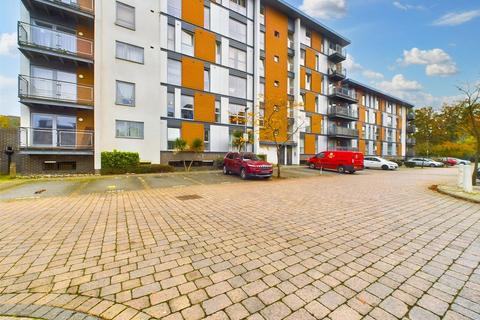 2 bedroom flat for sale, Commonwealth Drive, Crawley RH10