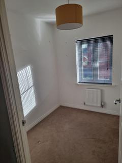 3 bedroom semi-detached house to rent, Aylesbury HP19