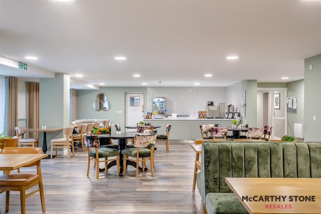 8626018-interior16.jpg