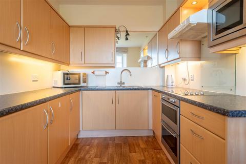 2 bedroom flat for sale, Earnbank, Bridge Of Earn, Perth