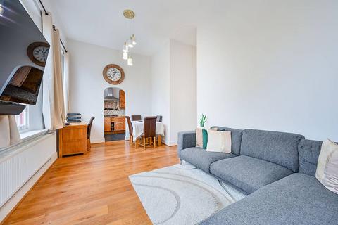 2 bedroom flat for sale, Osterley Gardens, Ealing, Southall, UB2