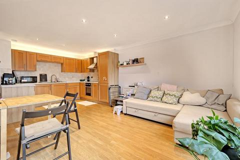 2 bedroom flat to rent, Maltings Close, Bromley-by-Bow E3