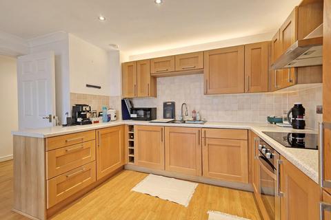 2 bedroom flat to rent, Maltings Close, Bromley-by-Bow E3