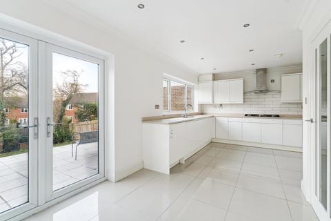 4 bedroom detached house for sale, Wrenwood Way, Pinner, HA5