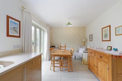 30 Windmill Road, Minchinhampton, Stroud, GL6 9DZ