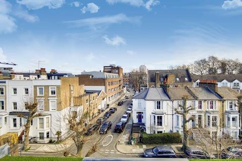 3 bedroom maisonette to rent, Barclay Road, Fulham, London, SW6