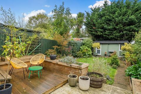 21 Burgoyne Road, London, SE25 6JT