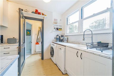 21 Burgoyne Road, London, SE25 6JT