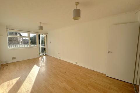 2 bedroom flat to rent, Greville Starkey Avenue, Newmarket, Cambridgeshire