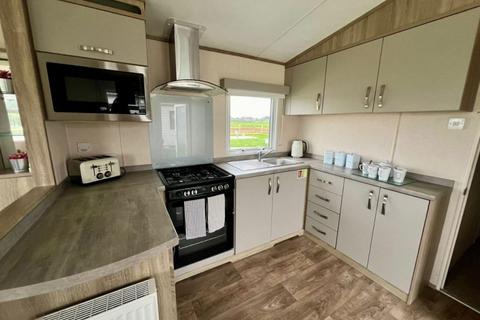 3 bedroom static caravan for sale, Hayling Island Holiday Park