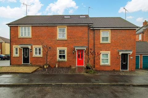 4 bedroom terraced house to rent, Doulton Close, Swindon SN25