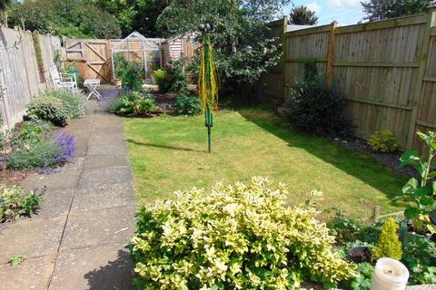 4 bedroom terraced house to rent, Northwick Road, Evesham