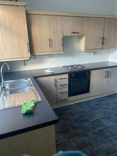 2 bedroom house to rent, Cheltenham Street, Oldham OL1