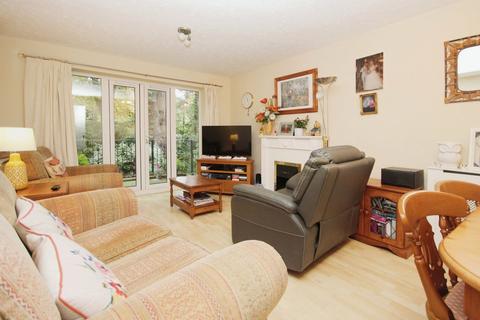 2 bedroom ground floor flat for sale, 20 Bodorgan Road, Bournemouth, BH2