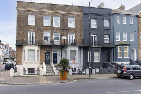 2 bedroom apartment for sale, Canterbury Road, Margate, CT9