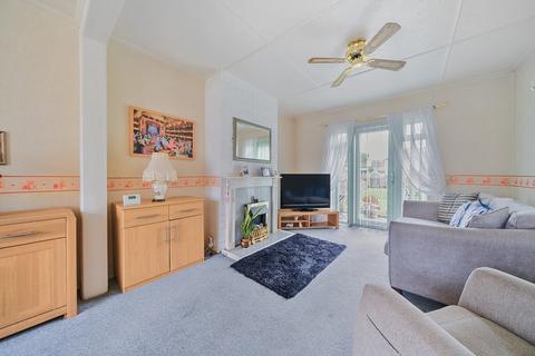 51 Luddesdon Road, Erith, DA8 1NQ