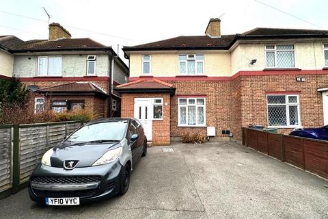 3 bedroom semi-detached house for sale, Burns Avenue, Feltham