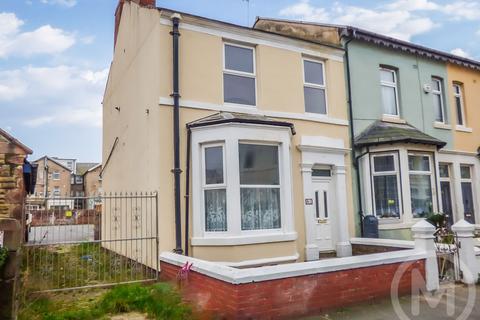 2 bedroom end of terrace house for sale, Crystal Road, Blackpool, FY1 6BS