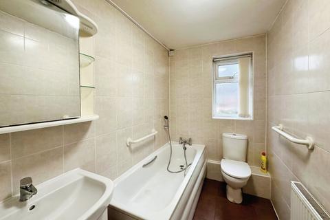 1 bedroom flat to rent, Barclay Drive, Manchester, M30