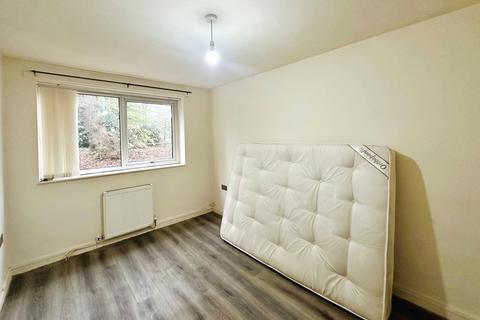 1 bedroom flat to rent, Barclay Drive, Manchester, M30