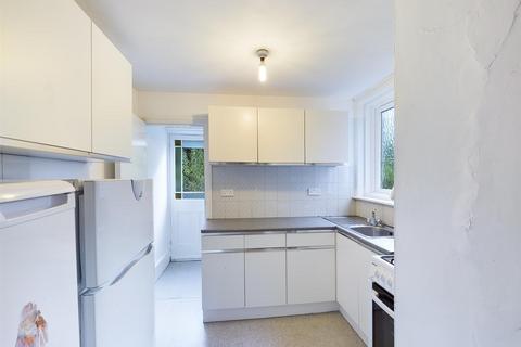 5 bedroom end of terrace house to rent, Warleigh Road, Brighton, East Sussex