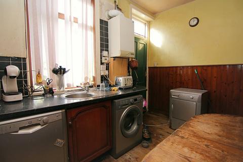 4 bedroom terraced house for sale, Woodroyd Terrace, Bradford, BD5