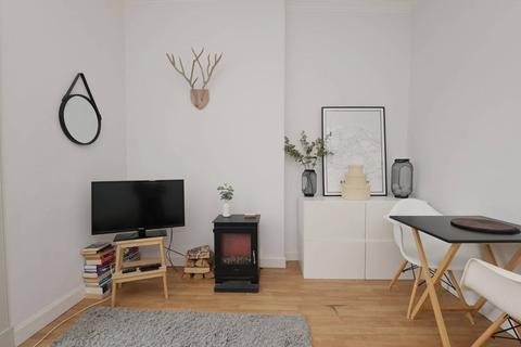 Pf4, 81 Henderson Row, Edinburgh, EH3 5BE