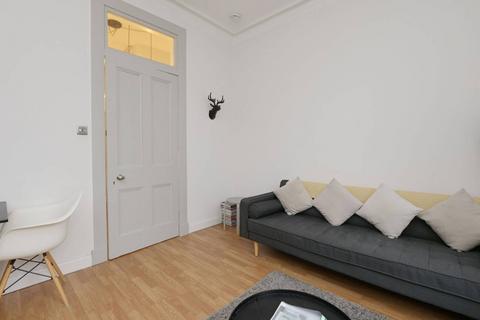 Pf4, 81 Henderson Row, Edinburgh, EH3 5BE