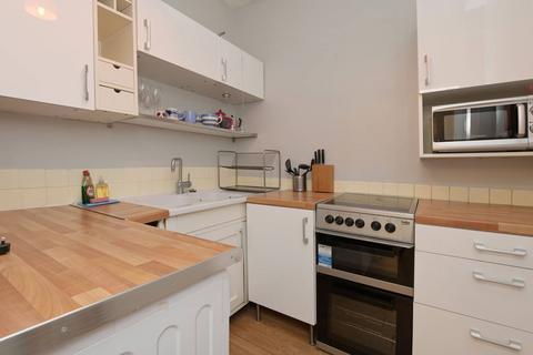 Pf4, 81 Henderson Row, Edinburgh, EH3 5BE