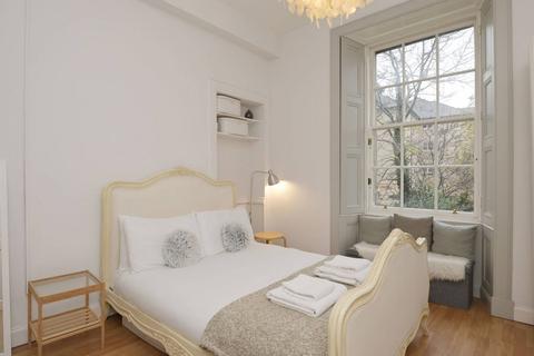 Pf4, 81 Henderson Row, Edinburgh, EH3 5BE
