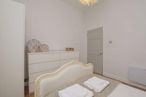 Pf4, 81 Henderson Row, Edinburgh, EH3 5BE