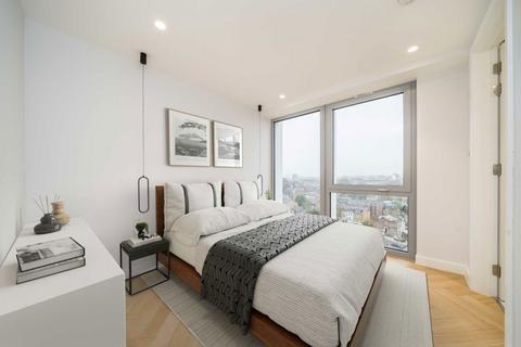 3 bedroom flat for sale, Downs Road, London E5