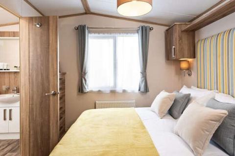 2 bedroom static caravan for sale, Oakdene Forest Park