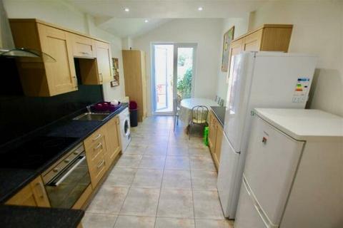 5 bedroom terraced house to rent, Bowers Avenue, Nottingham, Nottinghamshire, NG3