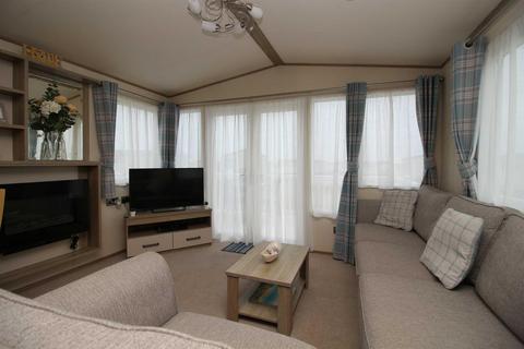 3 bedroom park home for sale, Chewton Sounds, Naish Estate, Barton On Sea, Hampshire, BH25