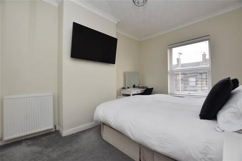 2 bedroom end of terrace house for sale, Springfield Lane, Morley, Leeds, West Yorkshire