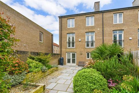 3 bedroom townhouse for sale, Fletcher Avenue, Chichester, West Sussex, PO19