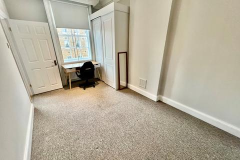 2 bedroom flat to rent, W1H 3PH