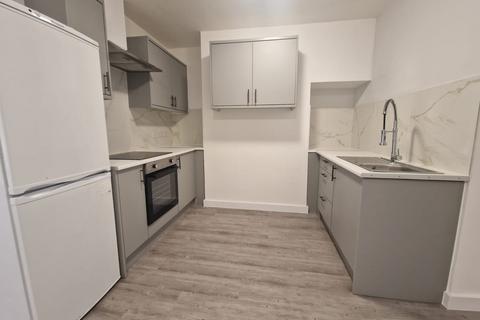 2 bedroom flat to rent, Leavesden Road, Watford, Hertfordshire, WD24