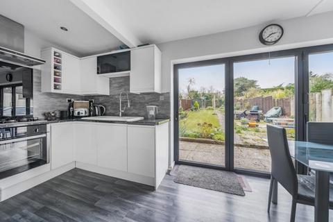 3 bedroom end of terrace house for sale, Newbury,  Berkshire,  RG14