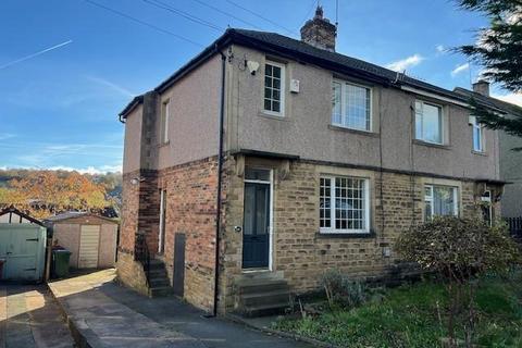 3 bedroom semi-detached house to rent, Albion Road, Bradford