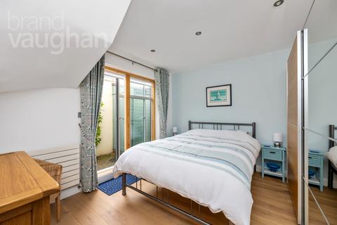 3 bedroom semi-detached house for sale, Sussex Square Mews, Brighton, East Sussex, BN2