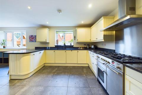 4 bedroom detached house for sale, Woodfield, Pontesbury, Shrewsbury