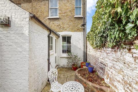 2 bedroom cottage for sale, Victoria Terrace, Harrow on The Hill HA1