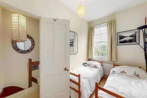 2 bedroom cottage for sale, Victoria Terrace, Harrow on The Hill HA1