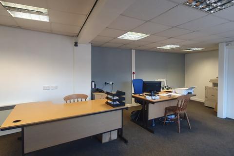 Office to rent, Town Gate, bradford BD12