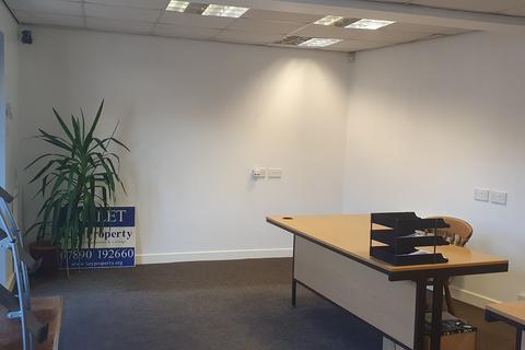 Office to rent, Town Gate, bradford BD12