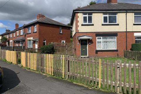 3 bedroom semi-detached house to rent, Barton Road, Farnworth BL4