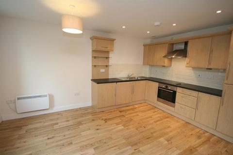 2 bedroom flat to rent, Smeaton Court, Horsforth, Leeds, LS18